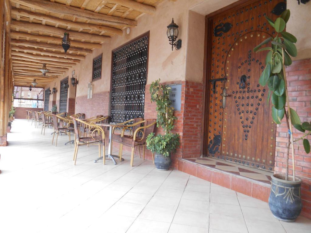 Hotel Kasbah Dardiafa Tourbiste Kelaat-M'Gouna Exterior foto